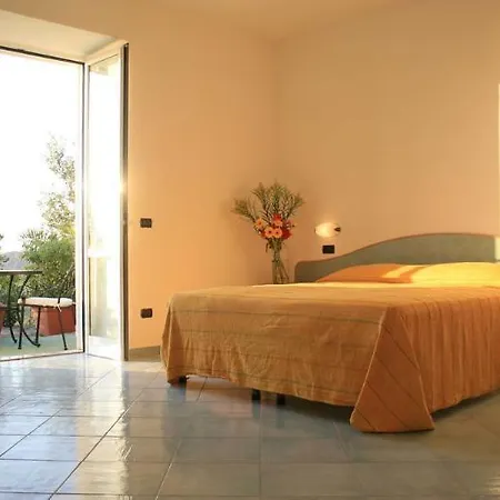 Poggio Del Sole Hotel 3*